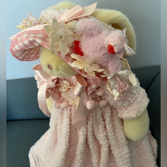 Hallmark Bunnies By The Bay, Gracious Goodheart - Picture 5 of 7